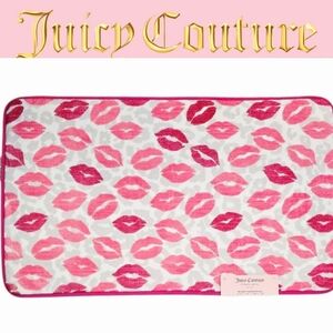 Juicy Couture Home Juicy Lips Logo Memory Foam Bath Rug